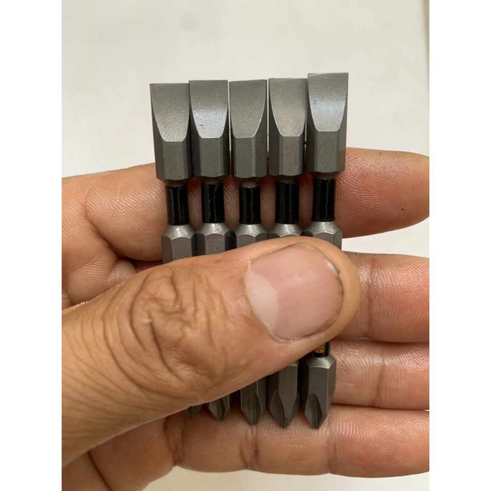 Mũi vít Dewalt hai đầu PH2 - SL8 dài 70mm chính hãng có từ