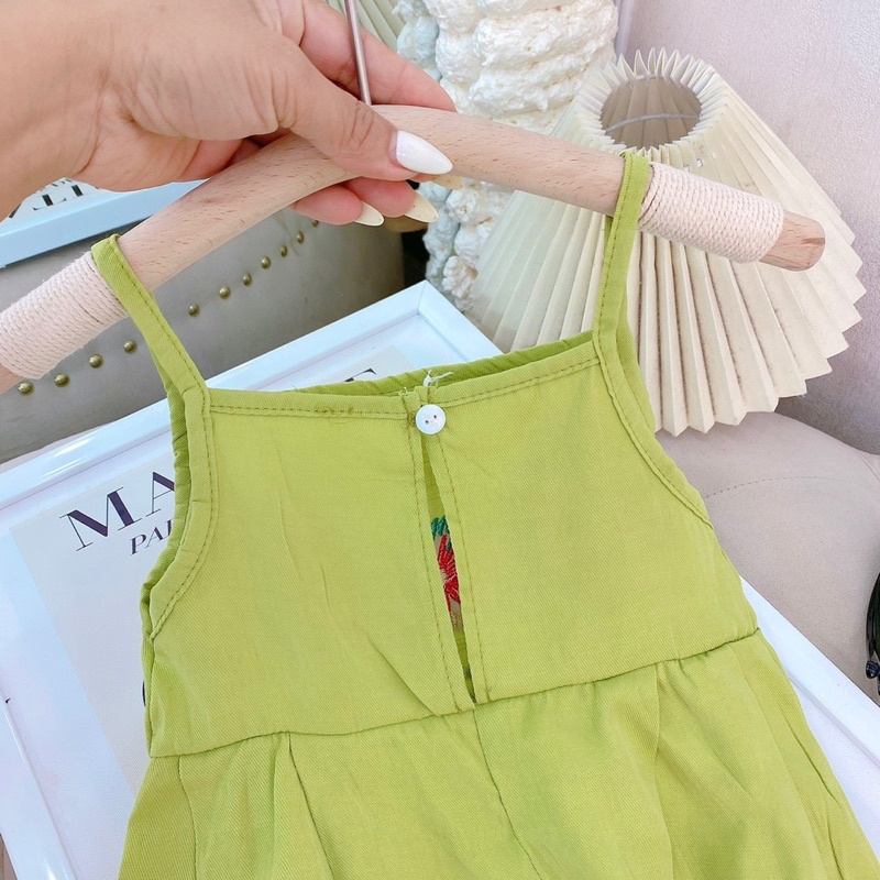 Bộ jumpsuit bé gái 2 dây liền thân CÓ CÚC CÀI SAU LƯNG  Set yếm thêu hoa xanh lá 1 2 3 4 5 6 tuổi