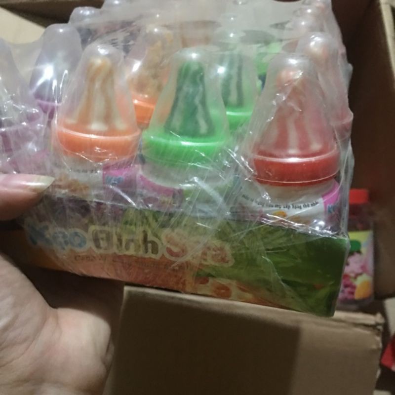 Hộp mút kẹo bình ti