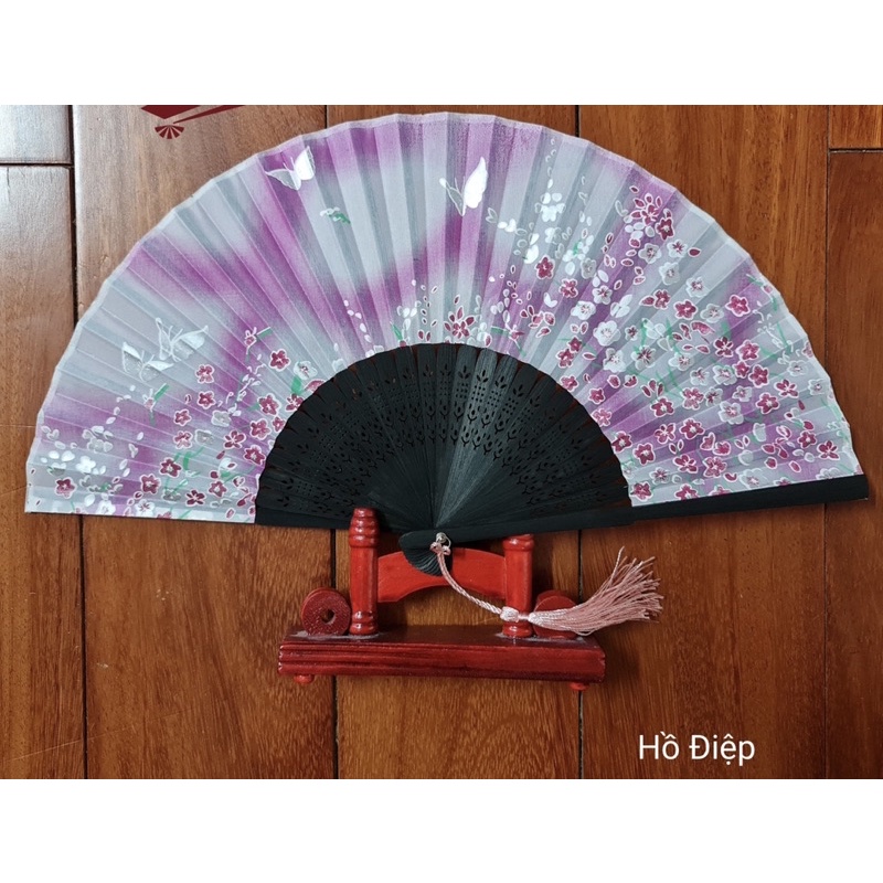 Quạt lụa đẹp - phụ kiện chụp hình