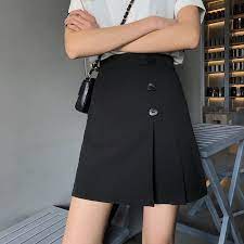 chân váy ngắn đính cúc