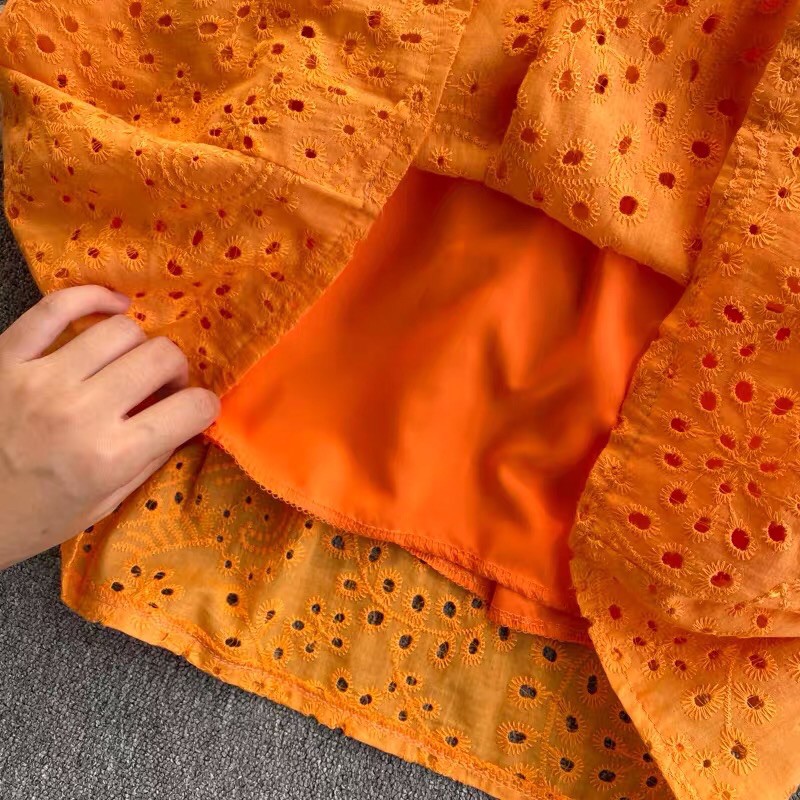 Đầm bẹt vai đi biển