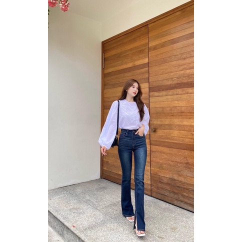 Áo blouse thêu ngực tay phồng 2 màu AfterBefore