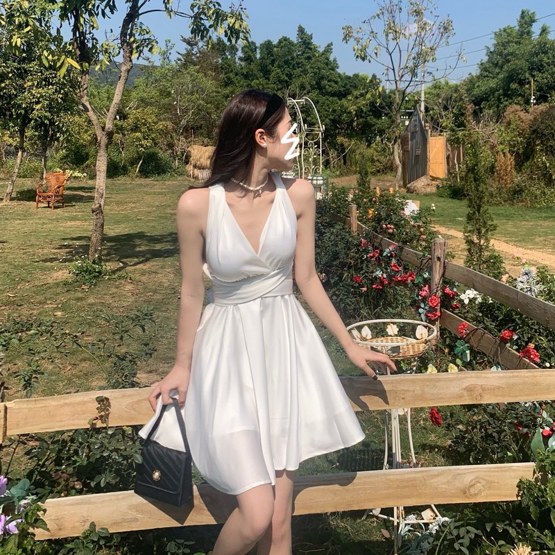 Đầm nữ trắng dáng xòe midi Emilyshop