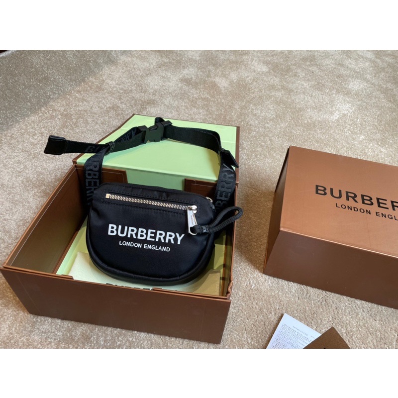 Túi đeo chéo BURBERRY cao cấp 2021