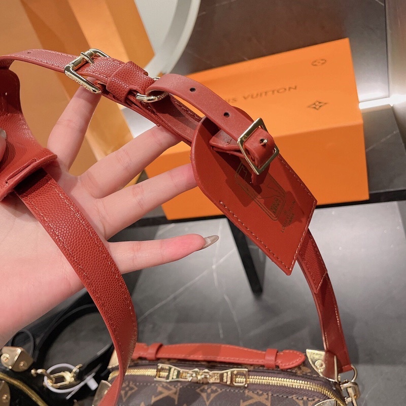 Túi hộp đeo chéo LV cao cấp 2021