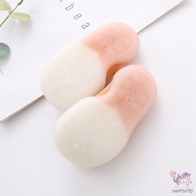 Giày Đế Mềm Chống Trượt Thiết Kế Kiểu Hoạt Hình Dễ Thương Dành Cho Bé Trai Bé Gái Tuổi Tập Đi