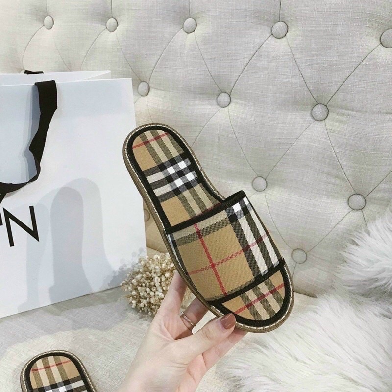 DÉP BÁNH MỲ CHAn leo NÂNG ĐẾ 3CM , dép thêu chữ chanel và chữ X