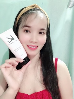 Sữa rửa mặt hoa anh đào