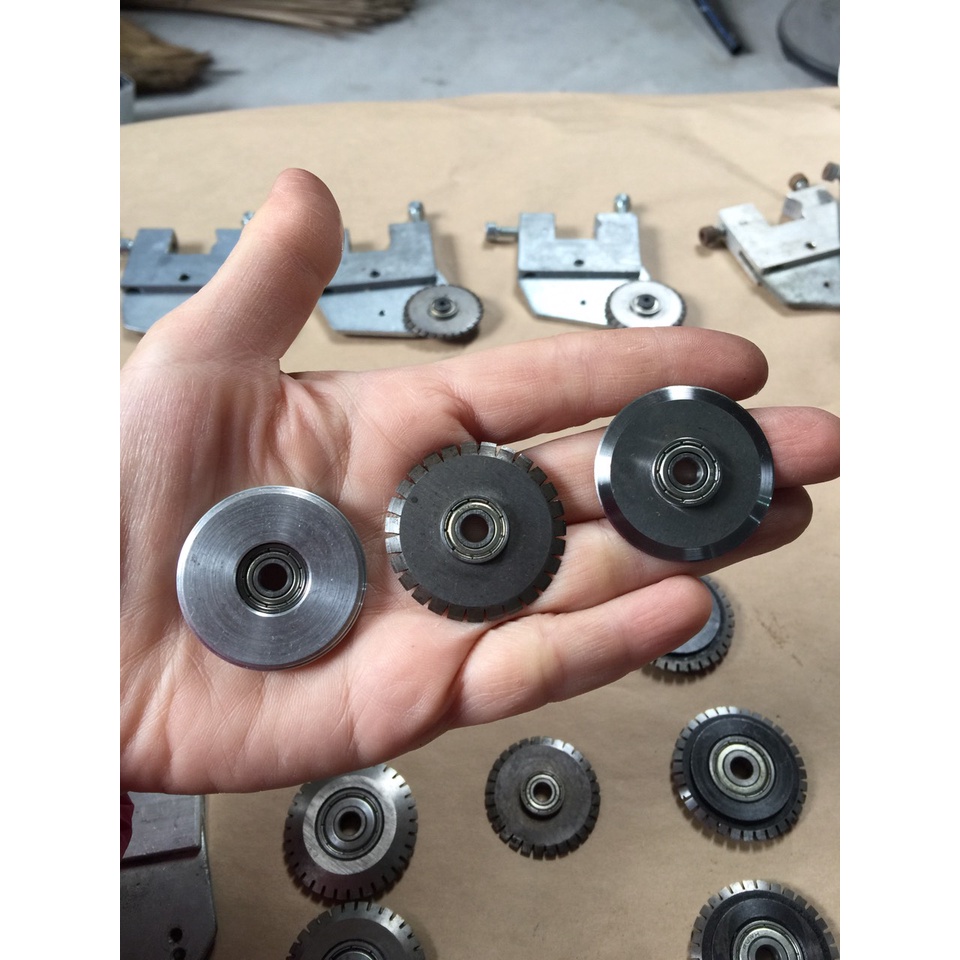 Linh kiện gân, răng cưa , dây cu loa