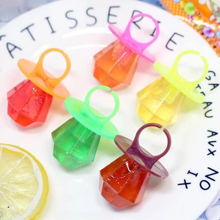 Hộp kẹo nhẫn hình kim cương cho bé.