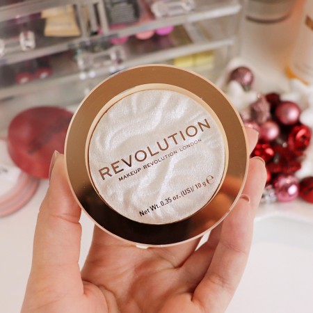 Phấn bắt sáng nhũ Revolution Highlighter Reloaded 10g highlight chất phấn mịn, bắt sáng tốt - HONGS BEAUTY