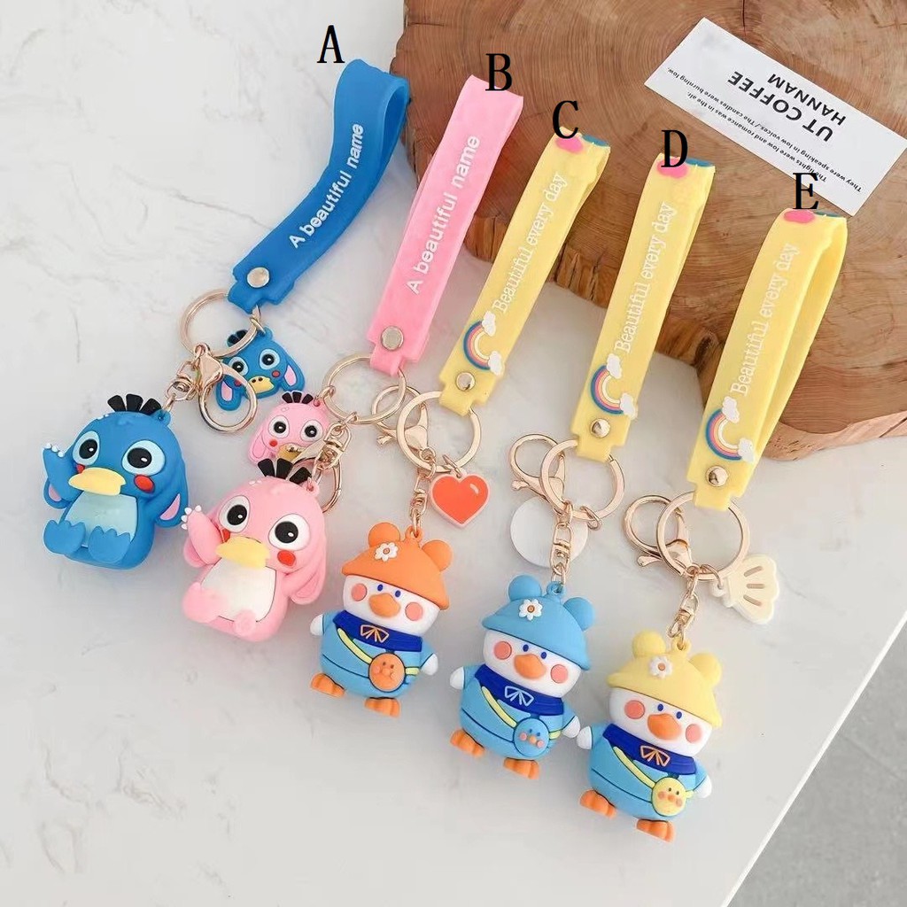 Móc Khóa Hình Chú Heo Kèm Mũ Xinh Xắn