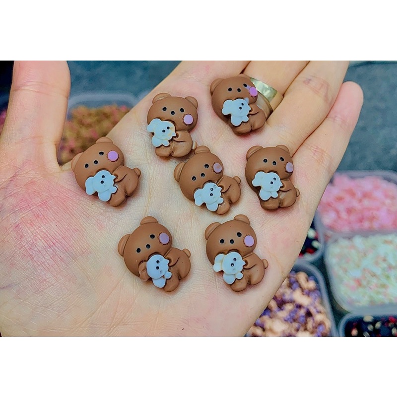 Cham đính móng thú cưng