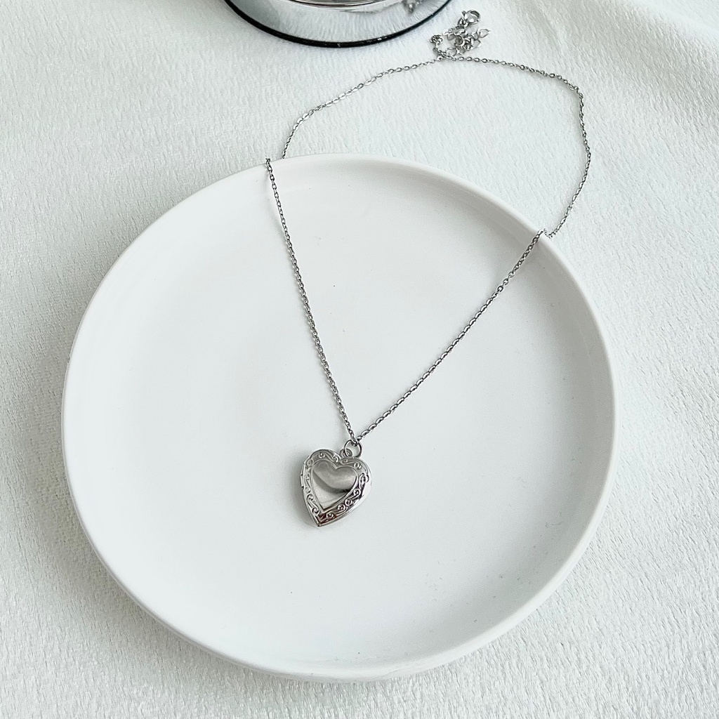 Dây chuyền trái tim mở nắp Heart Locket N03 Choker Club