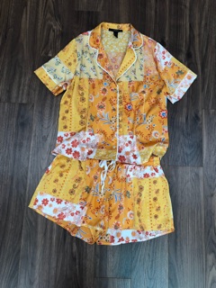 Đồ bộ lụa sa tin F21