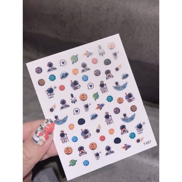 Sticker dán móng