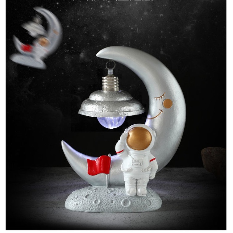 COMBO 2 mô hình PHI HÀNH GIA CHÀO CỜ du hành vũ trụ, đồ trang trí PHI HÀNH GIA kèm đèn để bàn