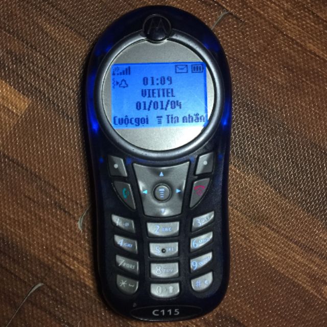 Điện thoại Motozola C115 cổ zin sưu tầm