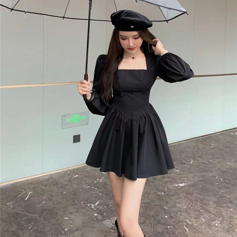 Đầm tay phồng cổ vuông form ôm thời trang