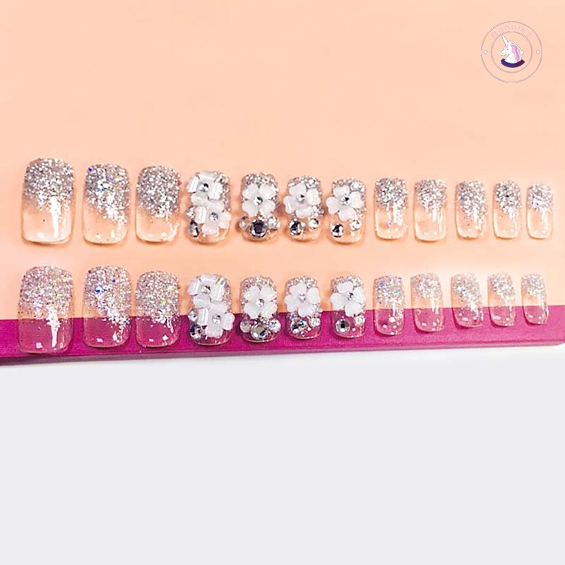 Set 24 móng tay giả họa tiết hoa 3D xinh xắn kèm keo dán dành cho cô dâu