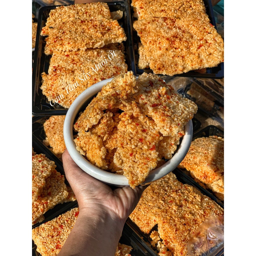 Cơm tấm sấy muối ớt ⚡ GIÁ TỐT ⚡ Cơm cháy muối ớt giòn tan, vị thơm ngon ăn là nghiền