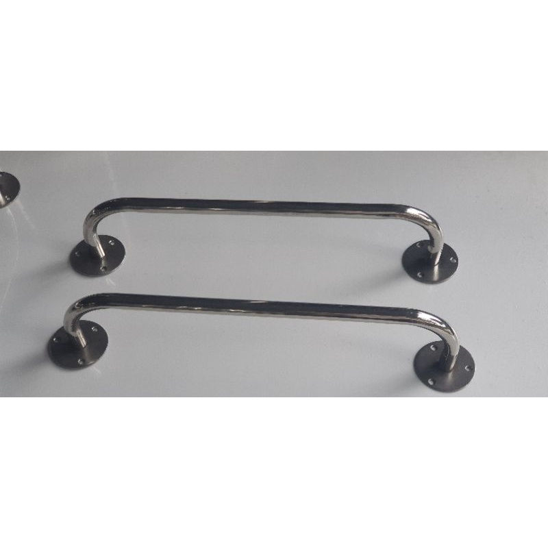 Máng khăn chiếc trong phòng tắm  bằng inox không rỉ nhiều kích thướt khác nhau .  Giá cả hợp lý