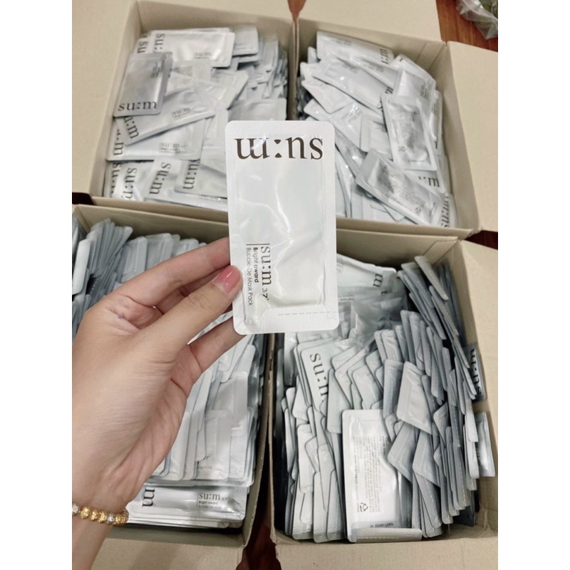 [RẺ VÔ ĐỊCH] Mặt Nạ Sủi Bọt Thải Độc Sum 37 Đen + Trắng 3m | BigBuy360 - bigbuy360.vn