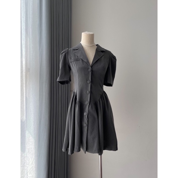 EVAN DRESS - váy cổ vest Hàn Quốc by REGEN