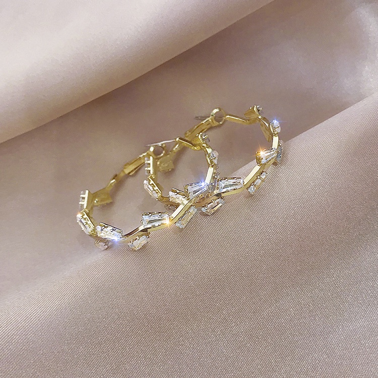 Bông Tai Mạ Bạc 925 Hình Tròn Đính Pha Lê Phong Cách Hàn Quốc Thanh Lịch