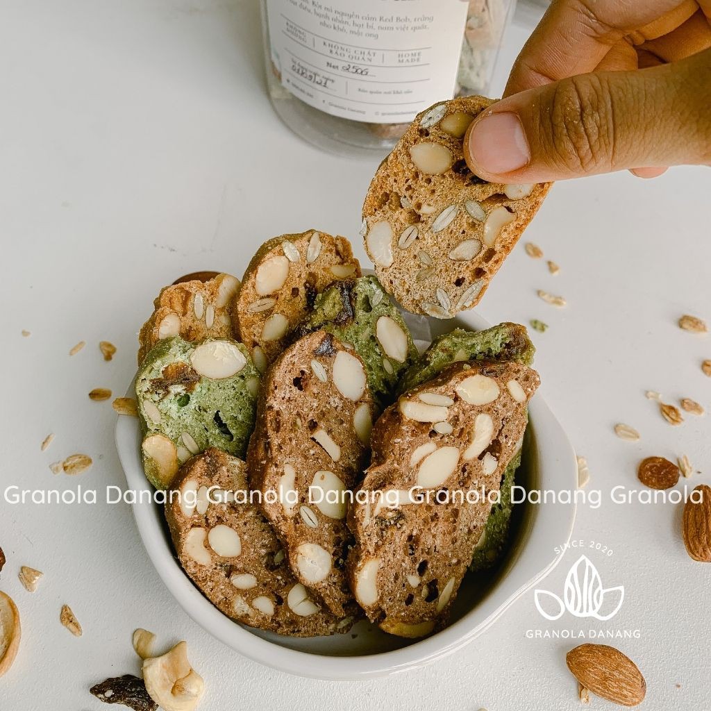 Biscotti , Bánh ngũ cốc ăn kiêng từ bột mỳ nguyên cám , Không đường , Mix 3 vị: chocolate, nguyên cám, matcha , 250gr | BigBuy360 - bigbuy360.vn