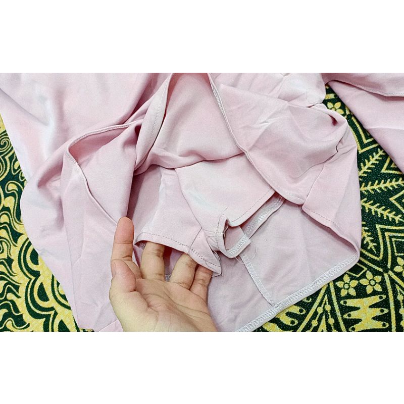 Đầm body 2 dây cup ngực chéo tà có mút và lót quần màu hồng - Jumpsuit ngắn