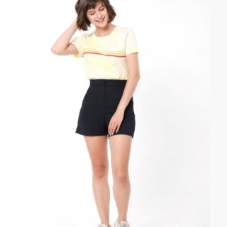 Quần short vải ống rộng