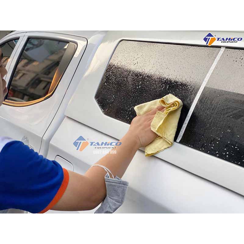 dung dịch chống bám nước mưa trên kính