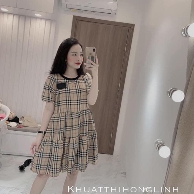 Váy kẻ bbr