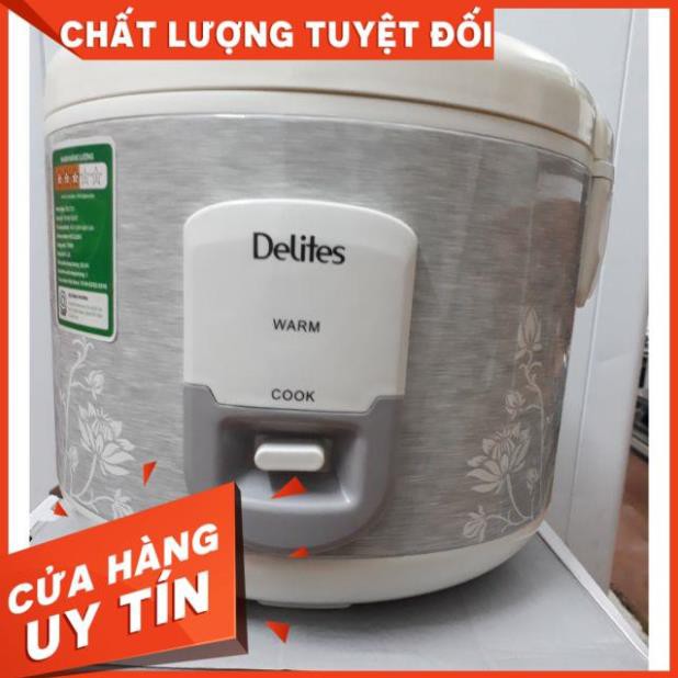 Nồi cơm điện Delites 1.8 lít NCG1805 hàng trưng bày tại điện máy xanh