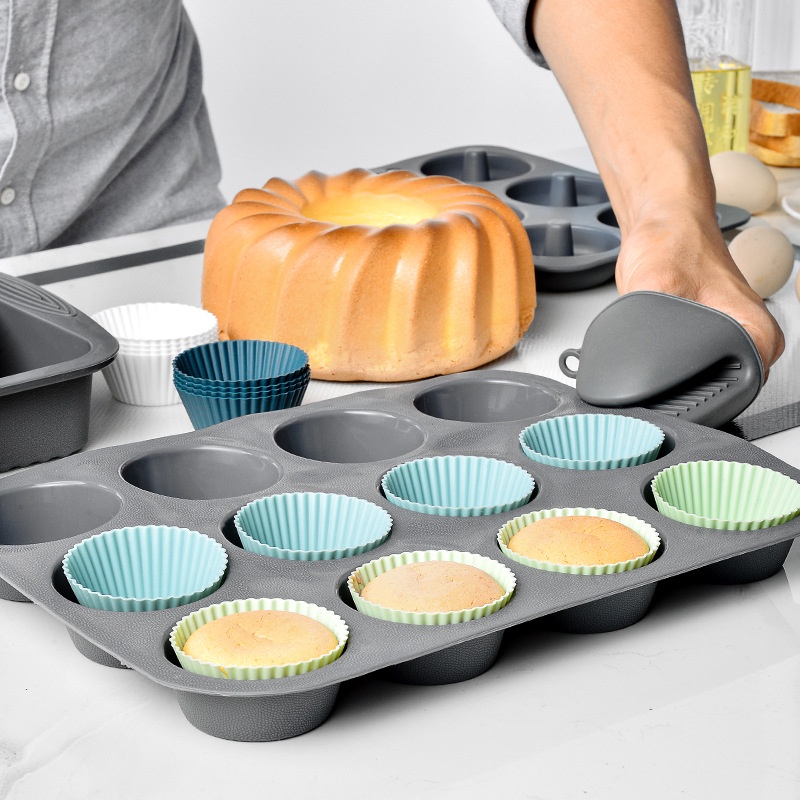 Bộ 12 Khuôn Silicone Tròn Làm Bánh Cupcake Tiện Dụng