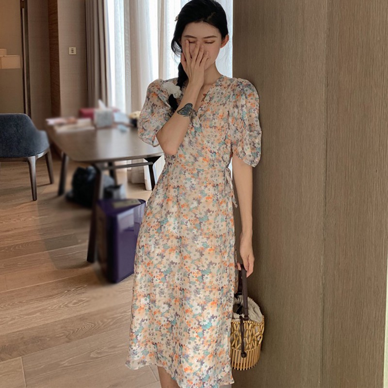 Đầm dài họa tiết hoa cổ V cho nữ