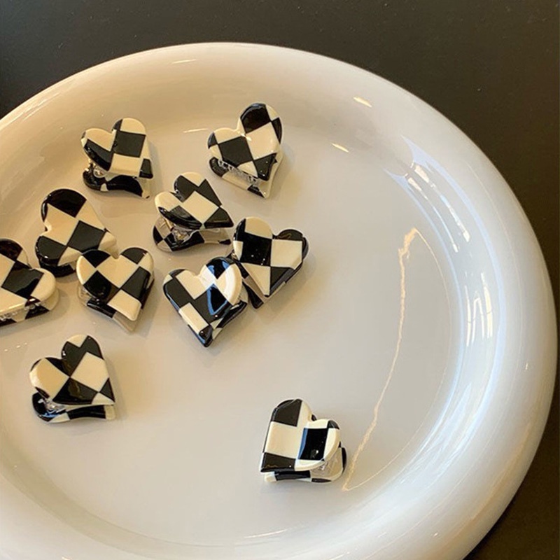 Kẹp tóc càng cua mini họa tiết caro trái tim cho nữ