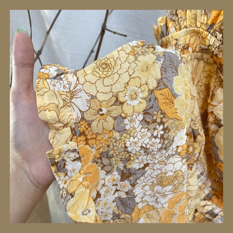 Jumpsuit Hoa Viền Bèo Kèm Túi F21