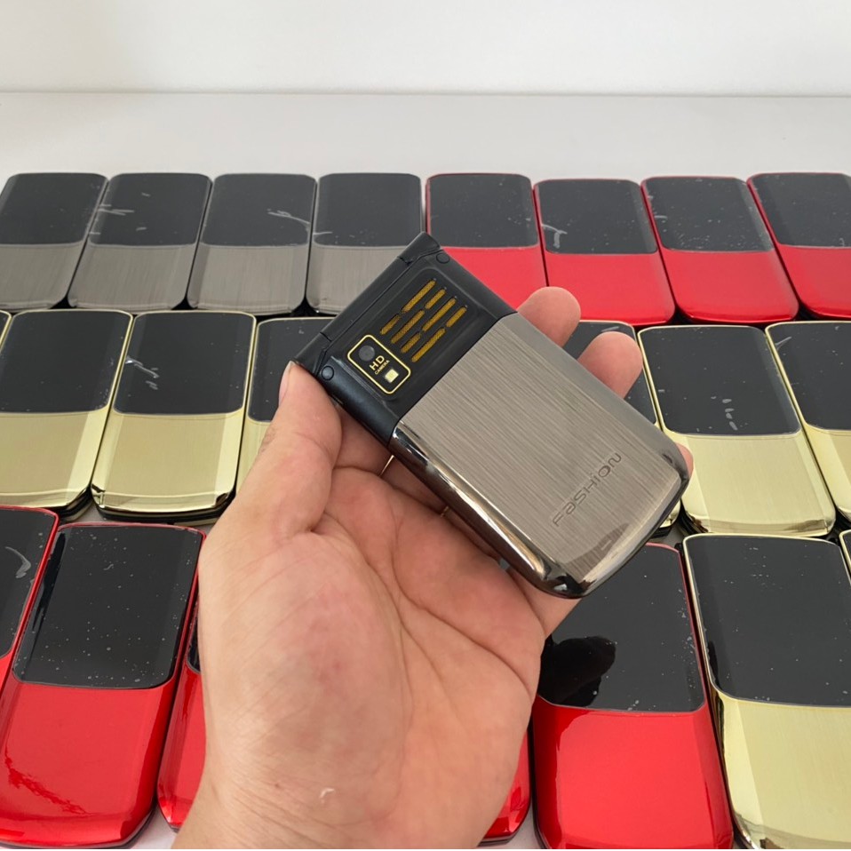 Điện Thoại Độc NK2720 Nắp Gập Màn Hình 2.4inch Cảm ứng Thay Đổi Giọng Nói Nghe FM không Cần Tai Nghe | BigBuy360 - bigbuy360.vn