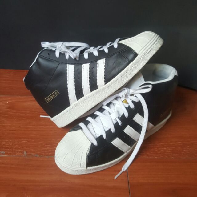 Giàu adidas 2hand độn đế 5cm chính hãng new 95%( đã qua sử dụng)