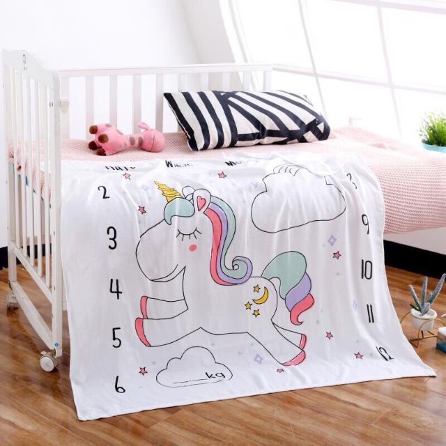 Chăn lụa cao cấp loại mềm. Mịn. Mát. Đắp 4 mùa cho bé