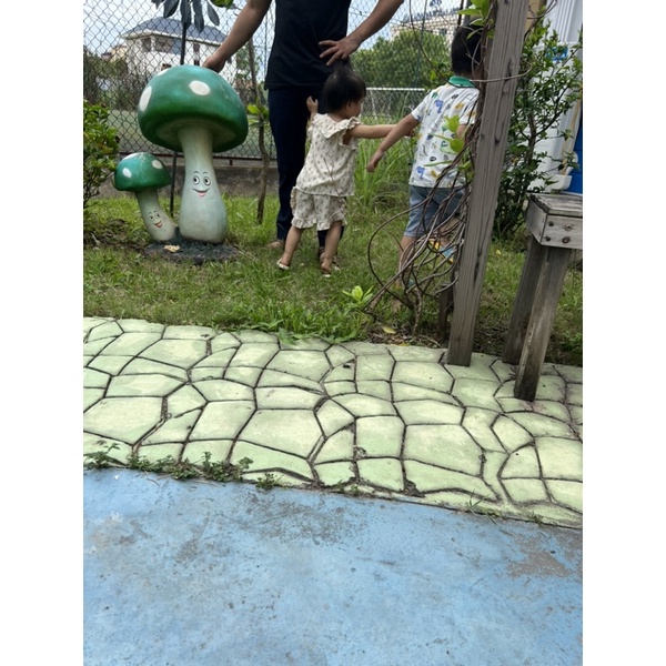 Khuôn nhựa đổ bê tông tạo hình lối đi