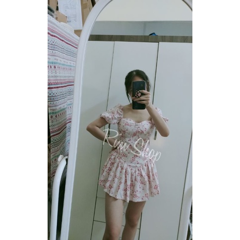 Đầm công chúa tay phồng hoạ tiết hoa