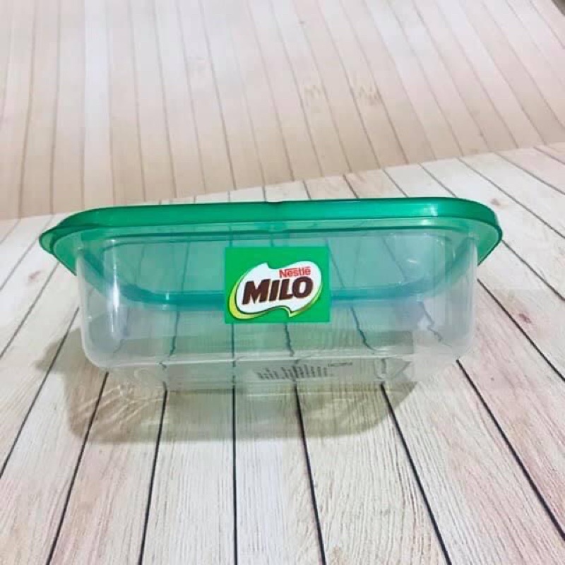Hộp nhựa kèm nắp 630ml. Hàng KM milo