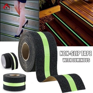 Miếng Dán Dạ Quang Chống Trượt Cho Cầu Thang