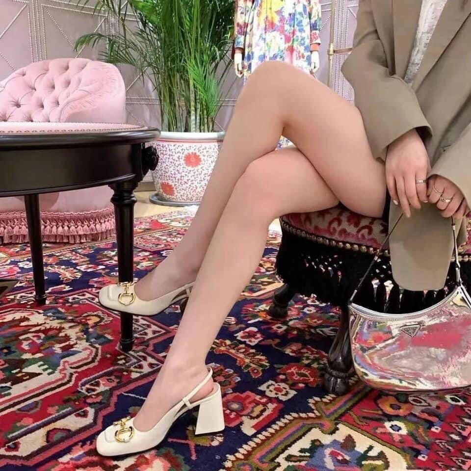 Sandal khoá vàng gót vuông 7 phân Ngọc trinh mẫu mới