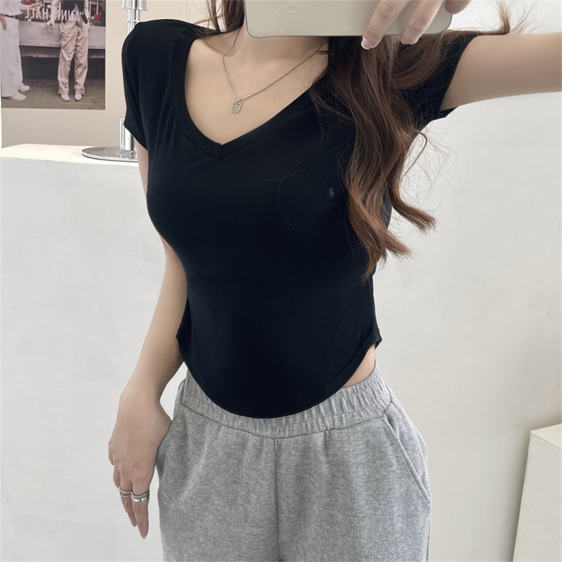 Hàng Mới Về Áo Thun Nữ Ngắn Tay Cổ Chữ V Màu Trơn Thời Trang
