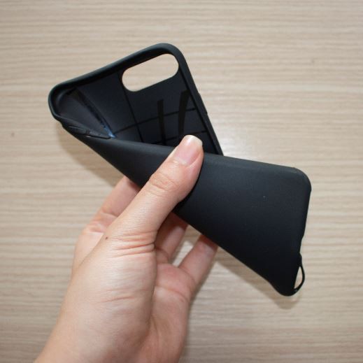 Ốp Lưng Iphone Đen Trơn